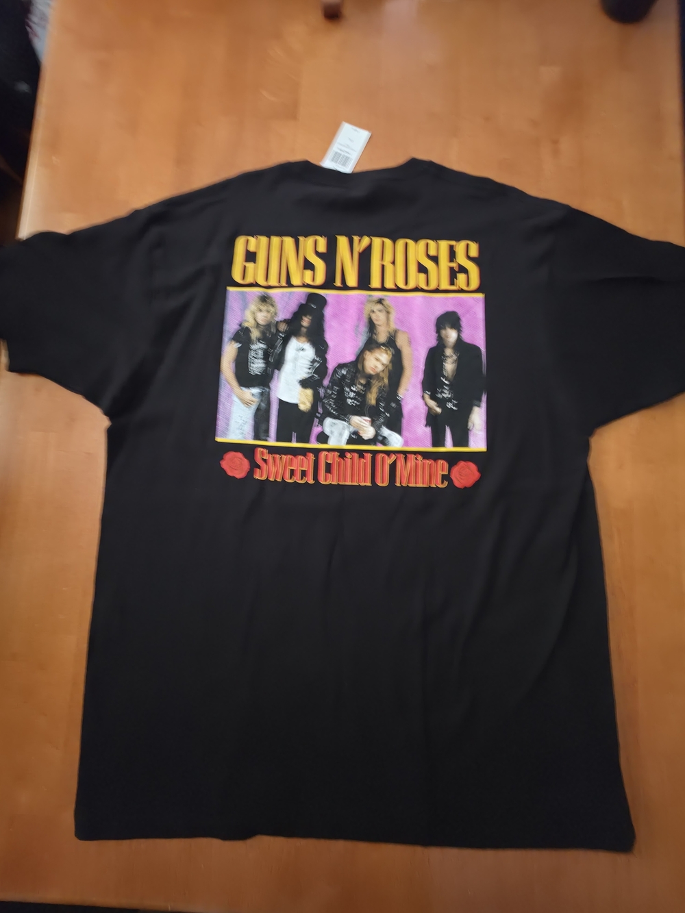 NWT Guns N' Roses Black 'Sweet Child O' Mine' Band Tee. Size XL
